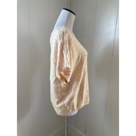 Tahari Off White Short Sleeve Sweater, Size L - Picture 2 of 7